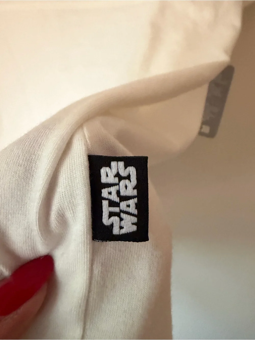 Disney Star Wars Womens XL White Embossed Logo Graphic Tee NWT Lucasfilm Shirt